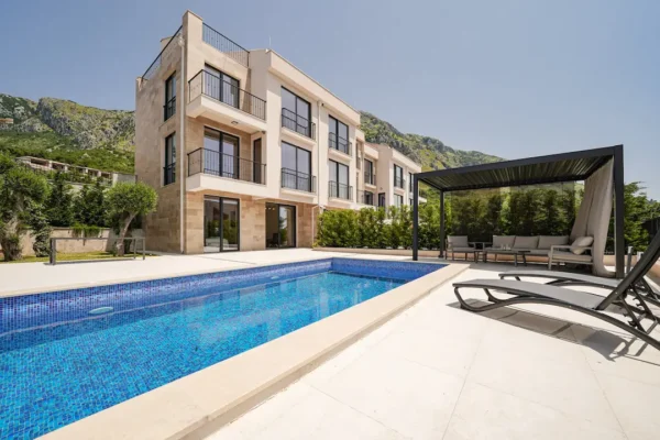 Poljana Olive Homes 4-bedroom Townhouse Rezevici A9