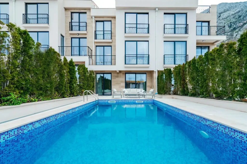 KUĆA B 1 Poljana Olive Homes Pool Residences Montenegro House B Pool Green